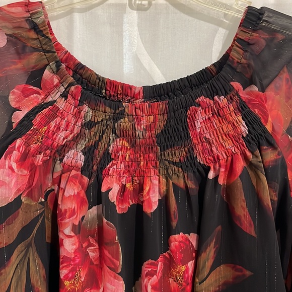 a.n.a Black And Red Floral Blouse, Size Small - Picture 2 of 7